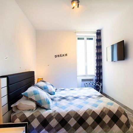 *Dolce Nimes - T2 Standing - Clim * Apartment Екстериор снимка